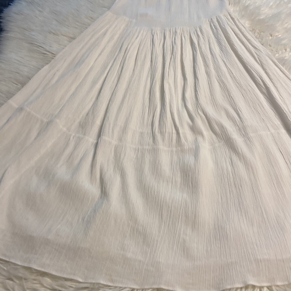 VINCE Dress Maxi size M white color length 50” bust 32” perfect for summer - Picture 12 of 16